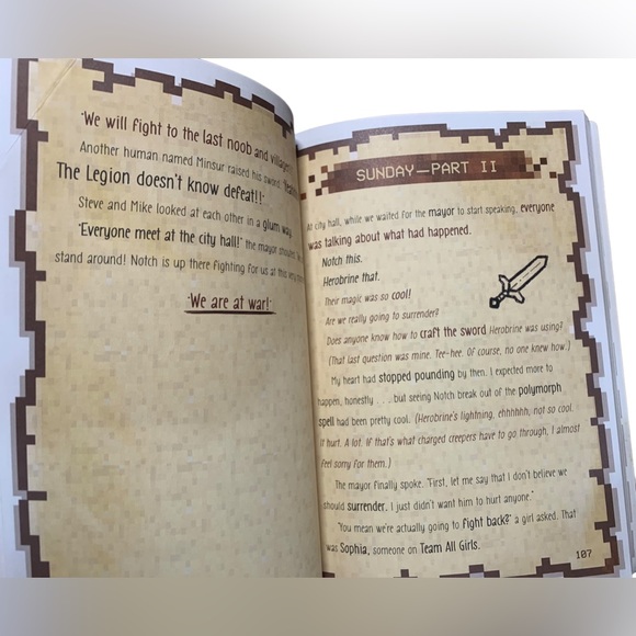 Diary of an 8 - Bit Warrior Crafting Alliances Minecraft Comic Book Paper back - Picture 2 of 3